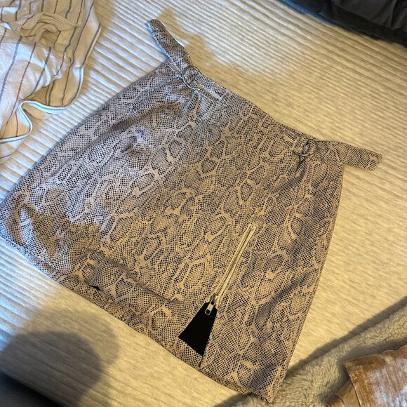 FREE PEOPLE SKIRTS + SHORT BUNDLE - Picture 7 of 16